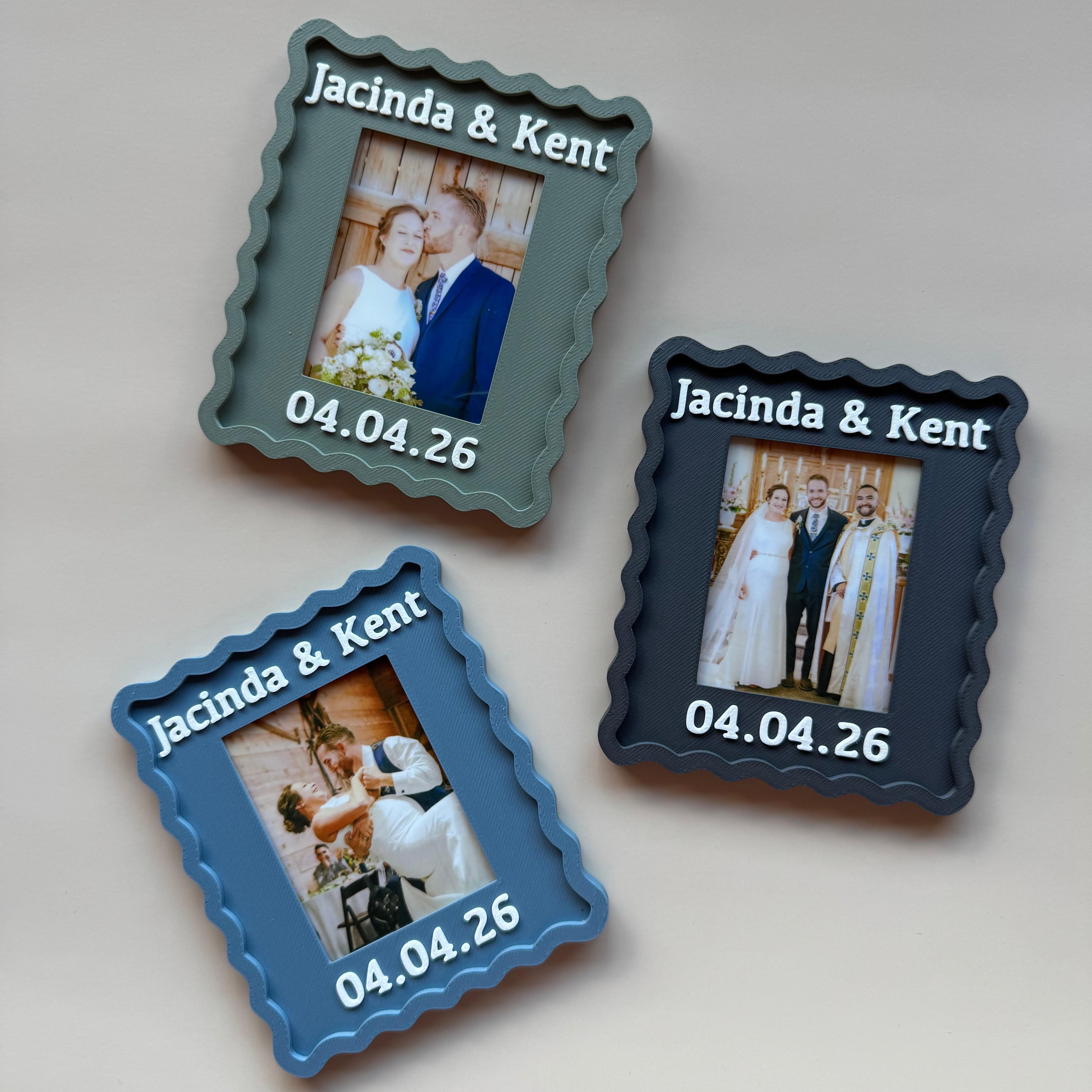 Wavy Frame Set with Personalization